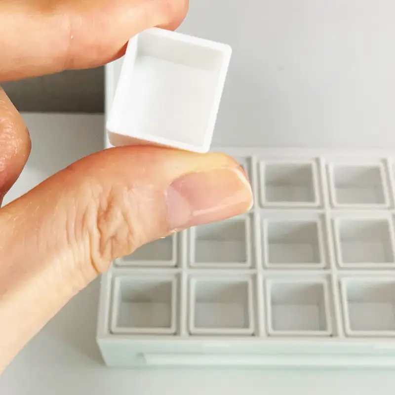 고체물감,빈케이스,빈파레트,빈파렛트,파렛트,파레트