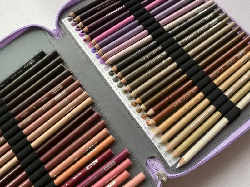 프리즈마색연필