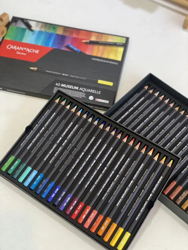 까렌다쉬뮤지엄아쿠아렐색연필,까렌다쉬뮤지엄아쿠아렐,까렌다쉬뮤지엄,까렌다쉬아쿠아렐,까렌다쉬아쿠아렐색연필,까렌다쉬40색,까렌다쉬수채색연필,까렌다쉬수채화색연필