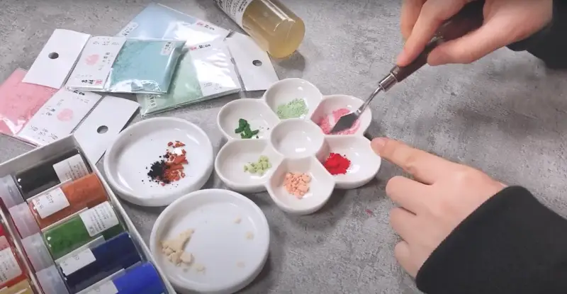 길상분채물감,길상호분분채물감,도자기파렛트화국화,동양화꽃접시,길상물아교아교액,anb화롱홍두필화필용,선용