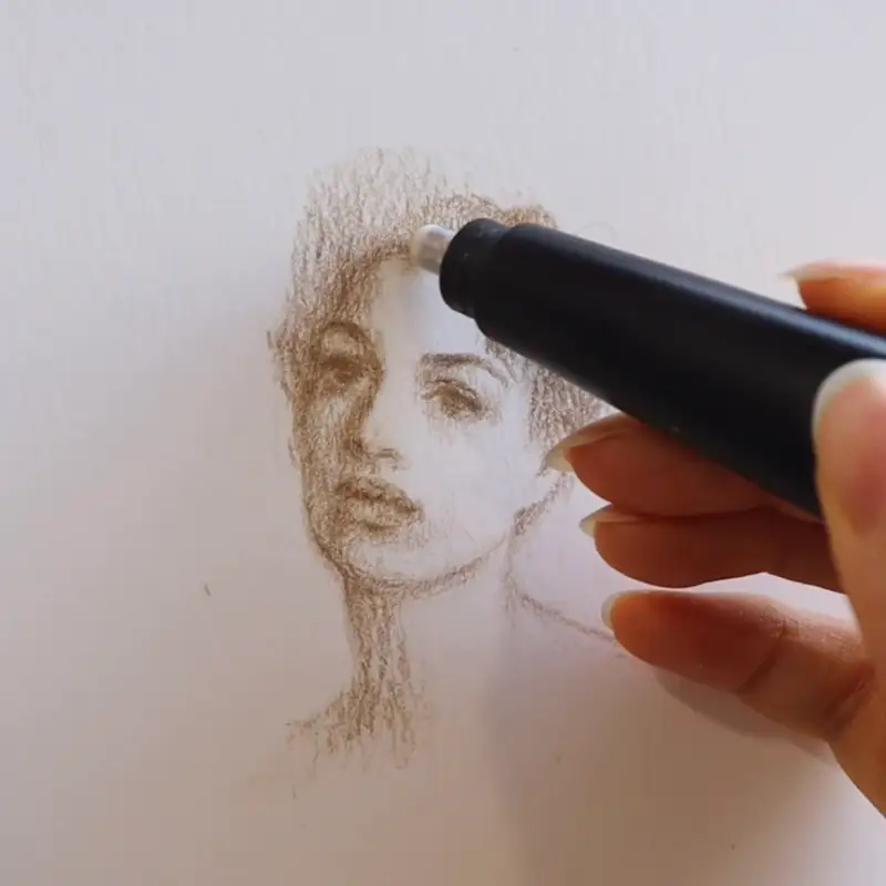 더웬트,크로마플로우,색연필,유성색연필,연필,드로잉,전동지우개,세르지오,스케치북,연필케이스