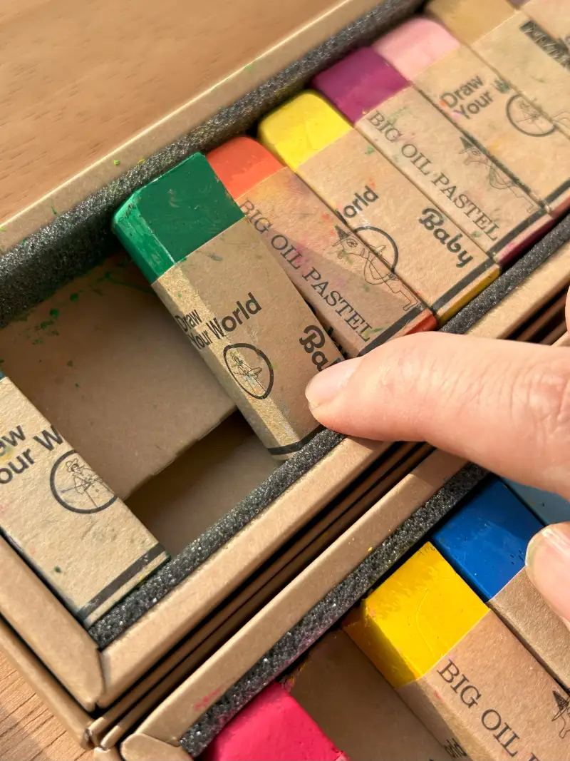 카와치,오일파스텔