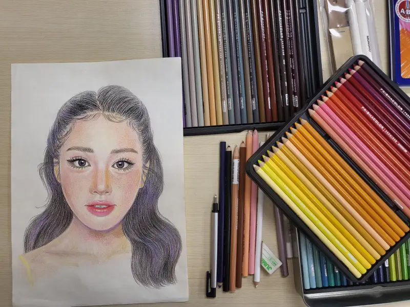 프리즈마,유성색연필